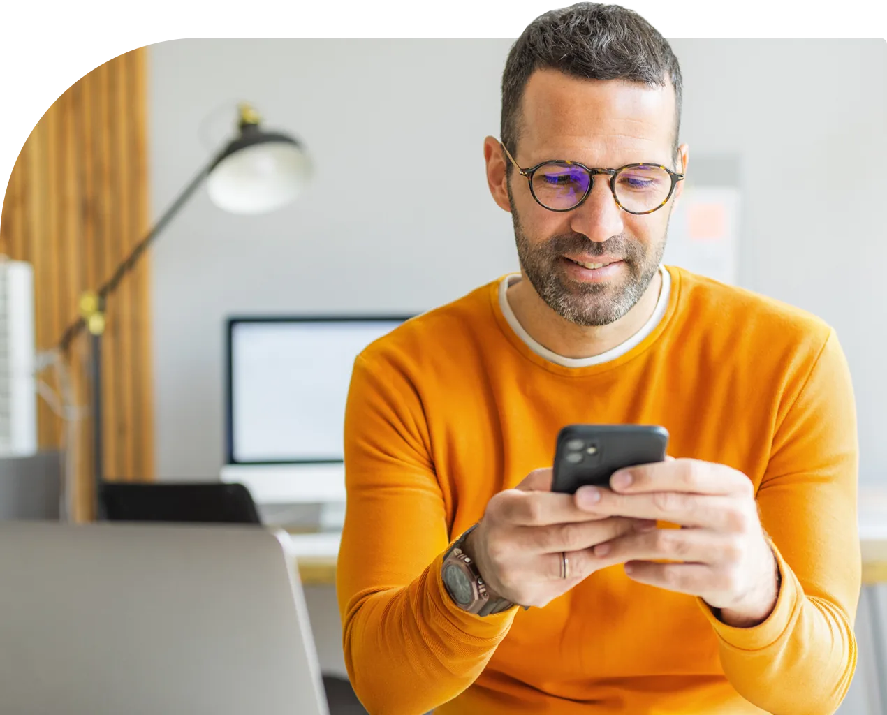 Transferring his domain names to Webnames